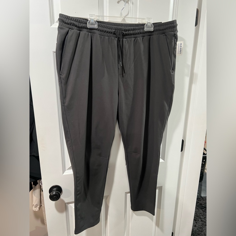 Old Navy Men's Black Jogger Pants